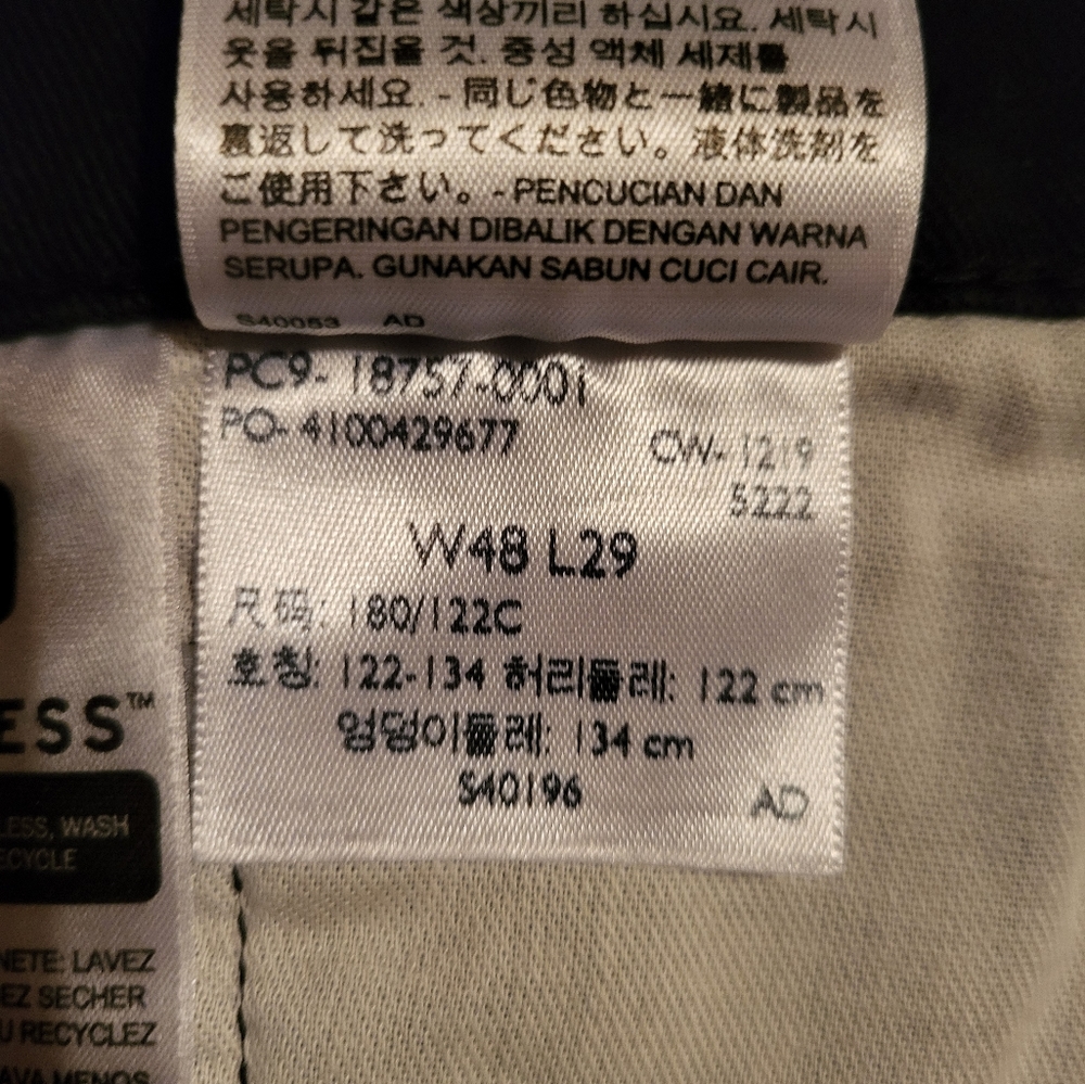Men's Levi's 541 Jeans Sz 48X29 black waterless